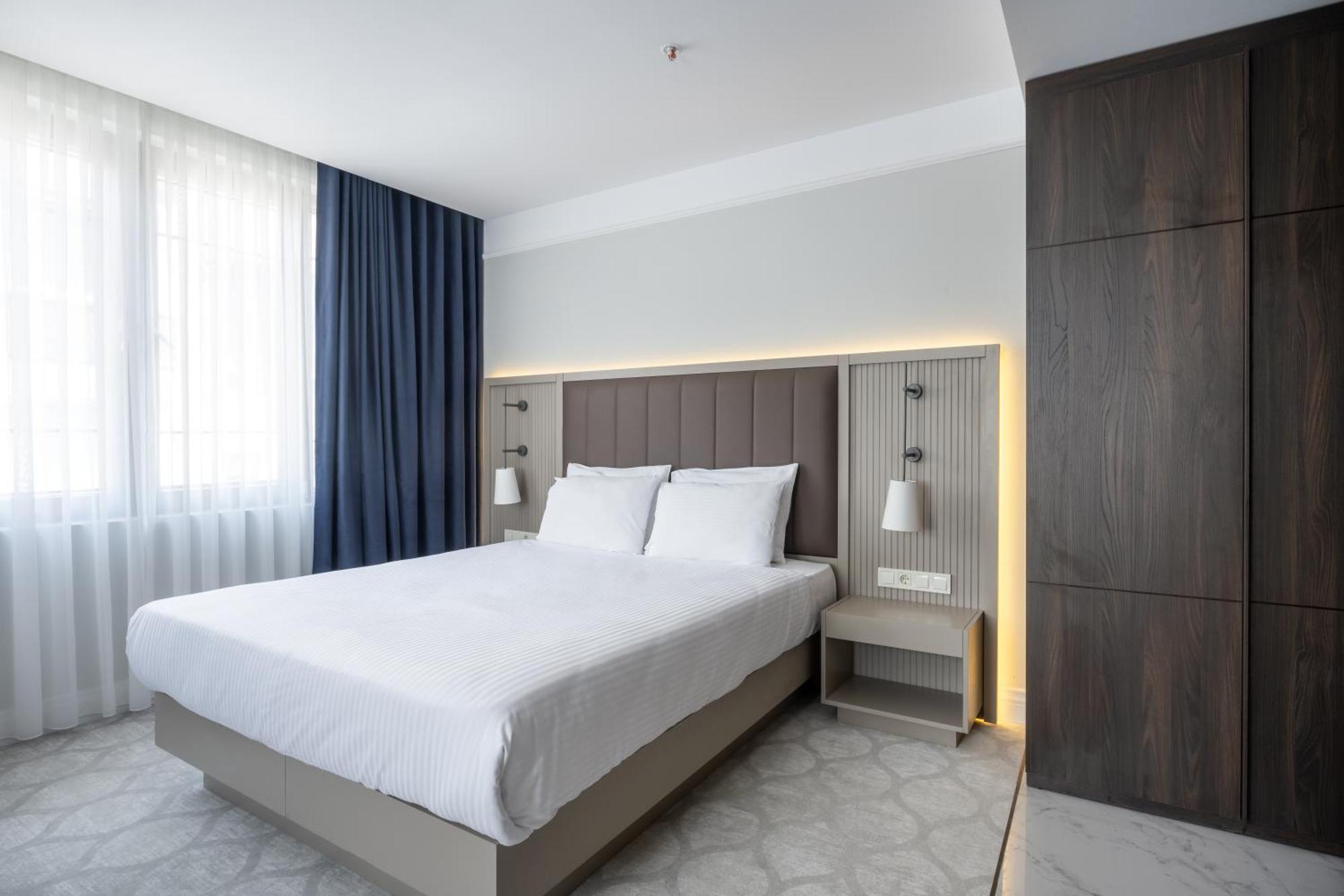 Noble Pangalti Hotel Istanbul Exterior photo