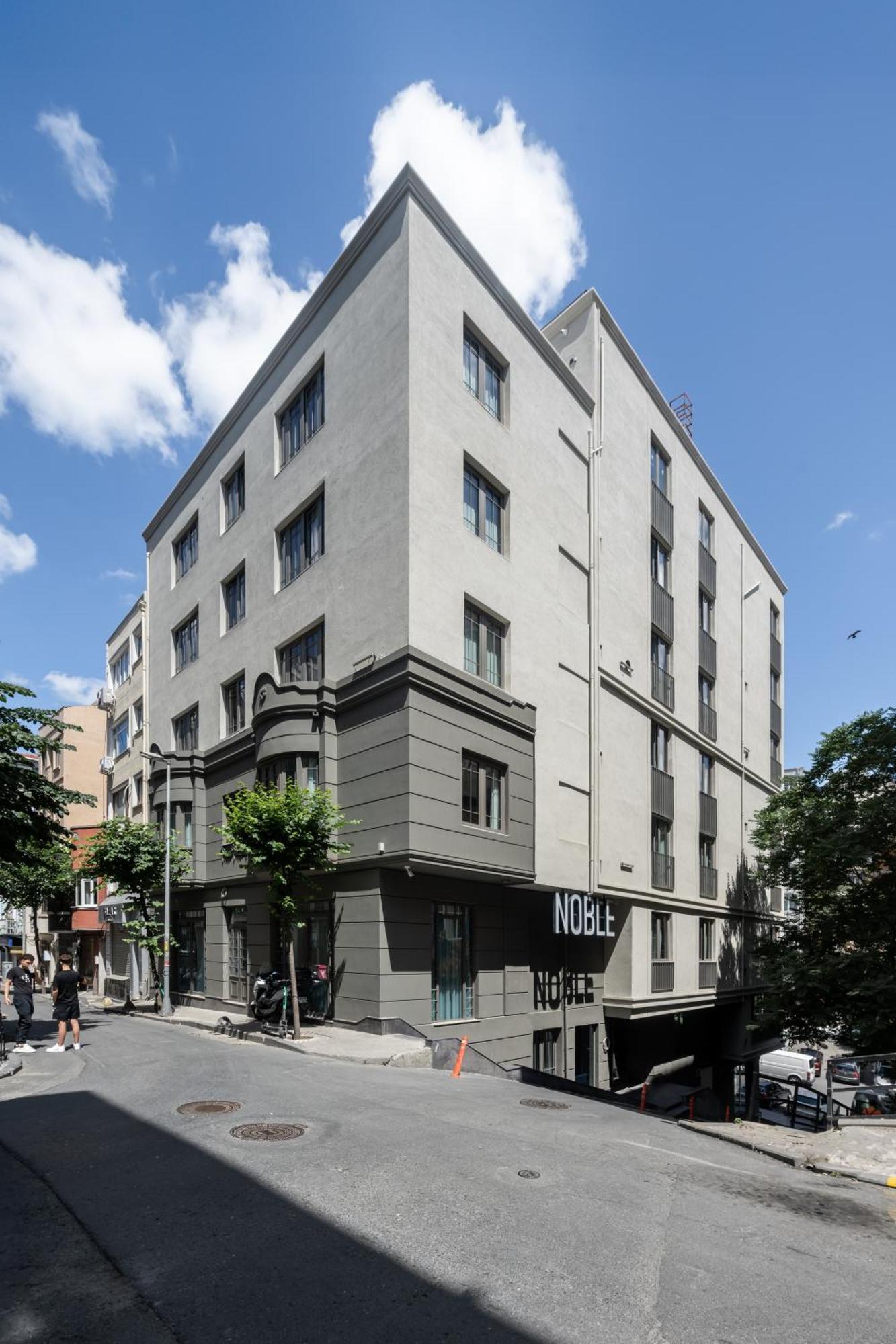 Noble Pangalti Hotel Istanbul Exterior photo
